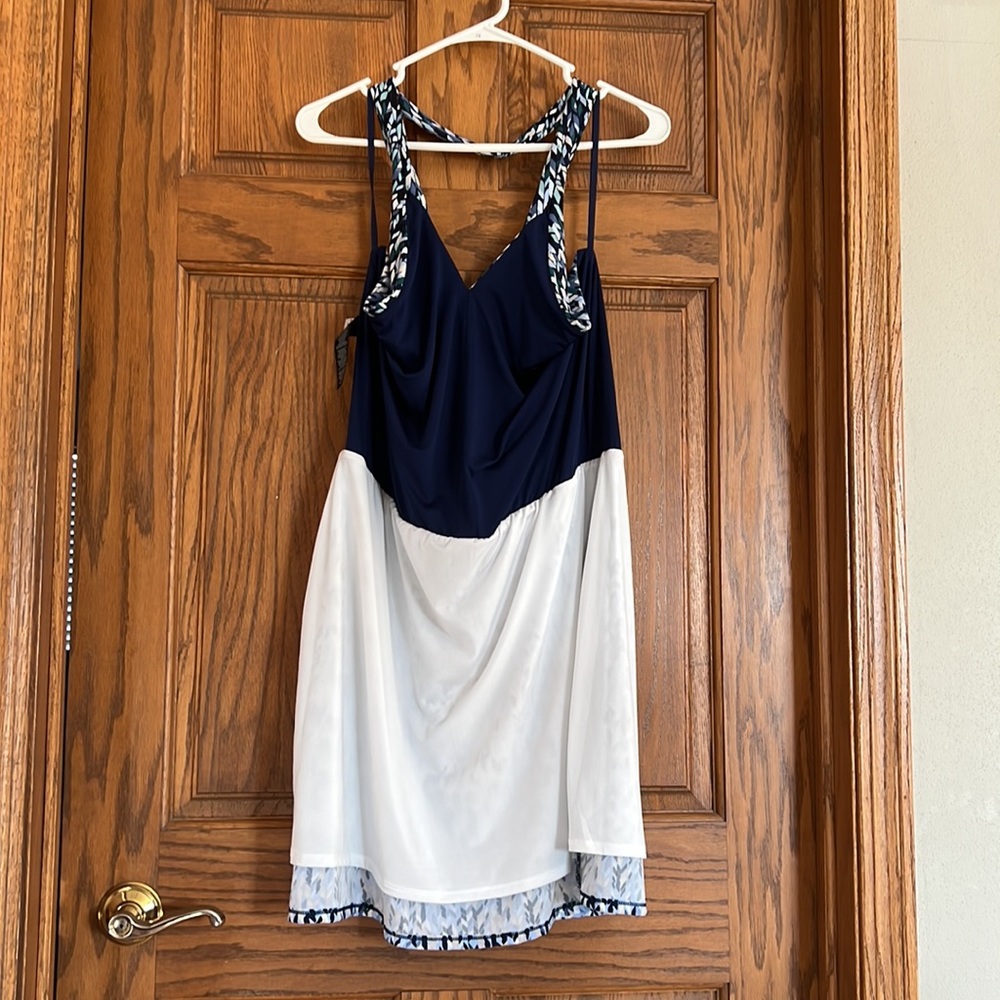 White House Black Market Halter Dress - Picture 3 of 6